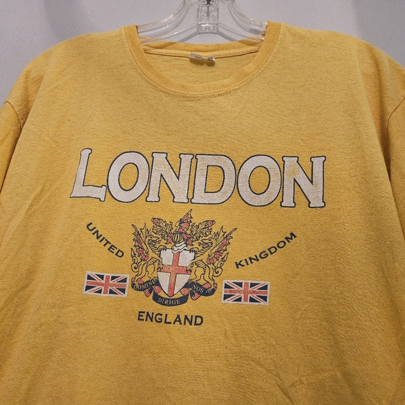 Vintage Yellow London England Graphic T-shirt | Size Large - Picture 5 of 8